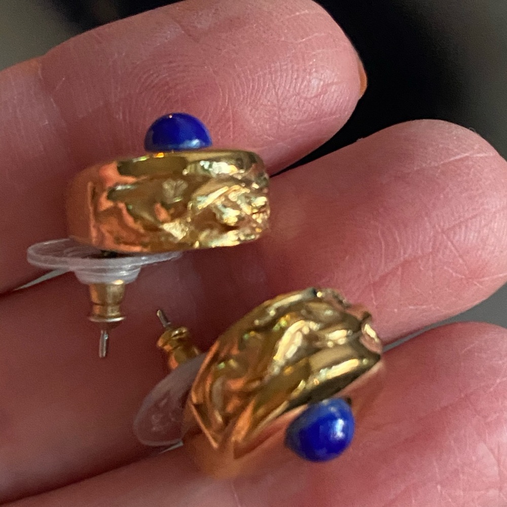 Burberry Vintage Pierced gold plated studs with Lapis Lazuli - Picture 3 of 6